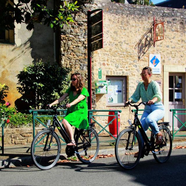 location-de-velos-electrique-solesmes-office-de-tourisme-vallee-de-la-sarthe.jpg